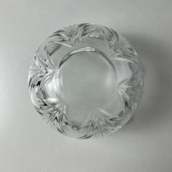Vintage Mikasa Lead Glass Candy Dish ~ Bowl w/ Etched Leaves & Scalloped Edge - Picture 4 of 6